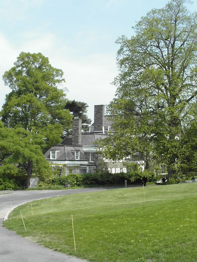 2005_Wave Hill 002.jpg